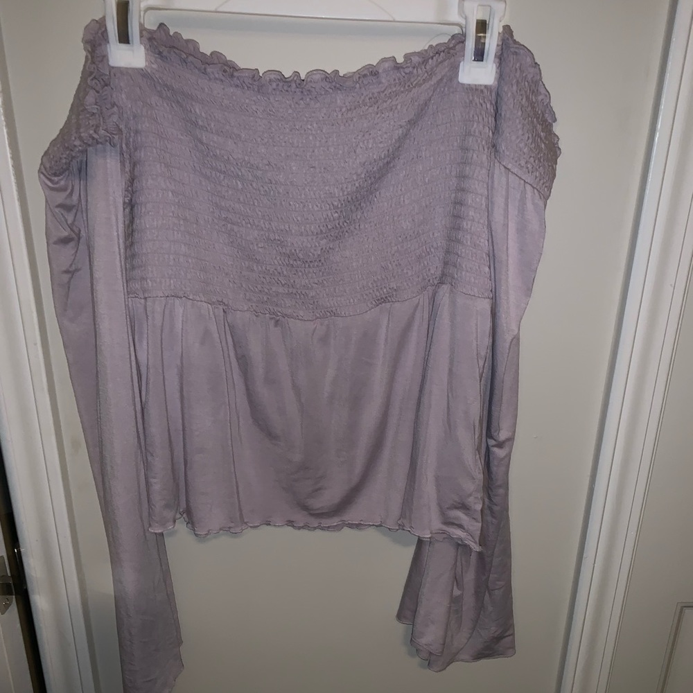 Off the shoulder crop